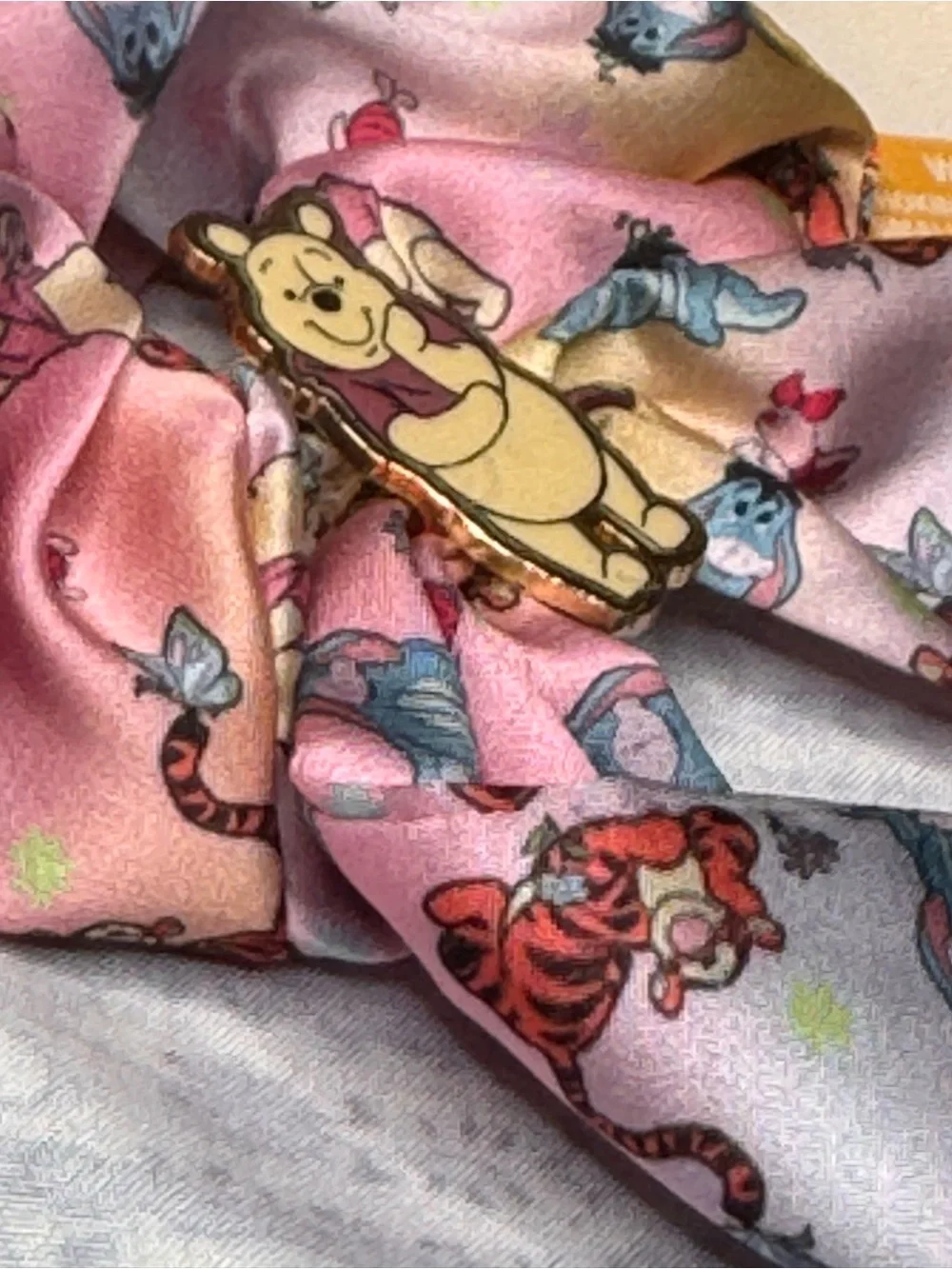 Disney Winnie The Pooh Silky Satin Scrunchie & Claw Clip Set